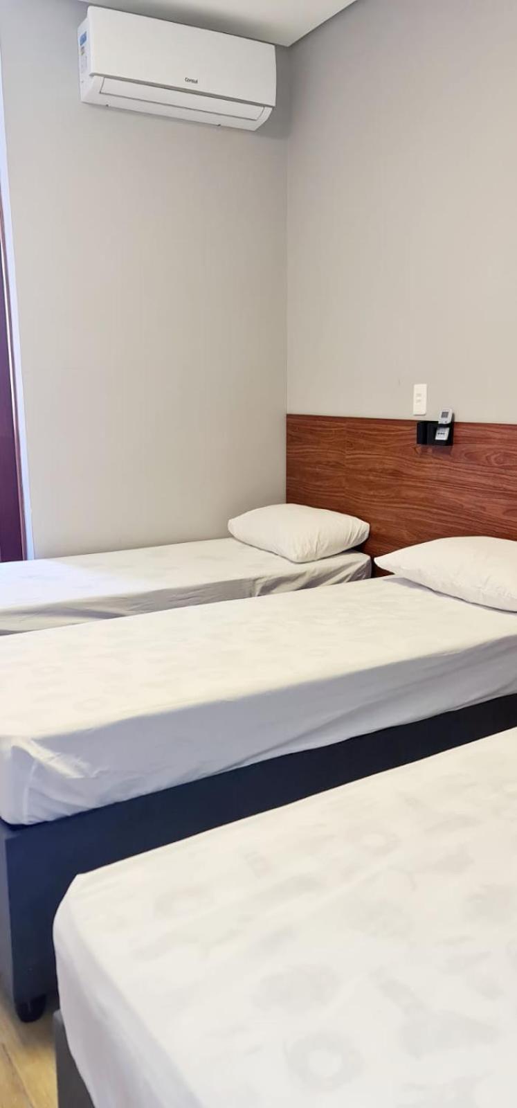 Hotel Platina 尤西德福拉 外观 照片